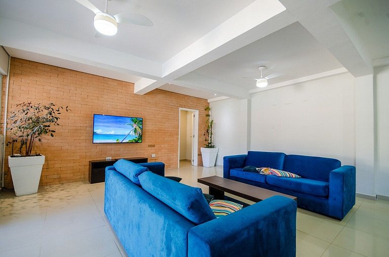 Linda Casa com piscina no Guarujá para 16 pessoas