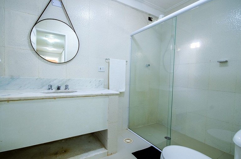 Linda Casa com piscina no Guarujá para 16 pessoas