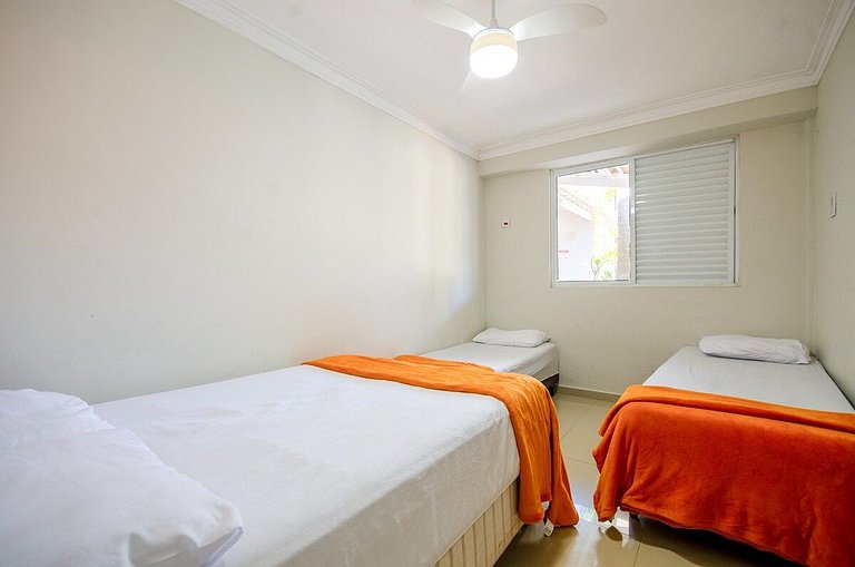 Linda Casa com piscina no Guarujá para 16 pessoas