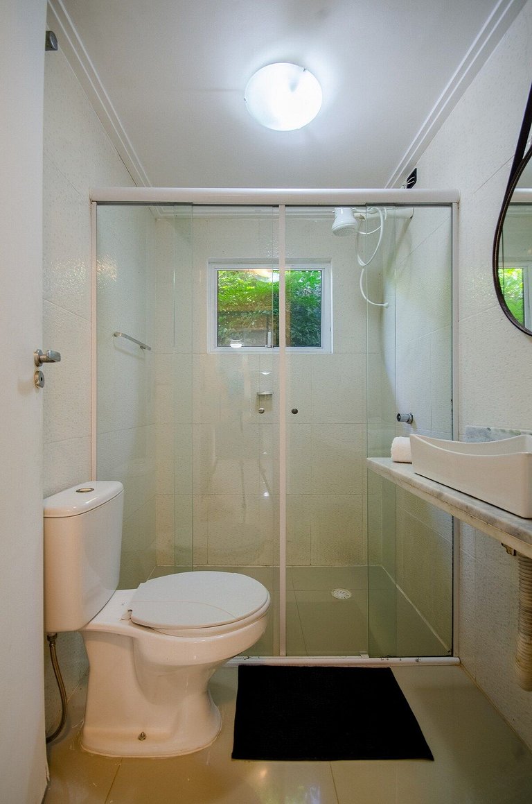 Linda Casa com piscina no Guarujá para 16 pessoas