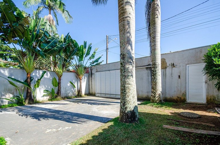 Linda Casa com piscina no Guarujá para 16 pessoas