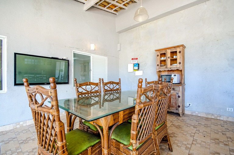 Linda Casa com piscina no Guarujá para 16 pessoas