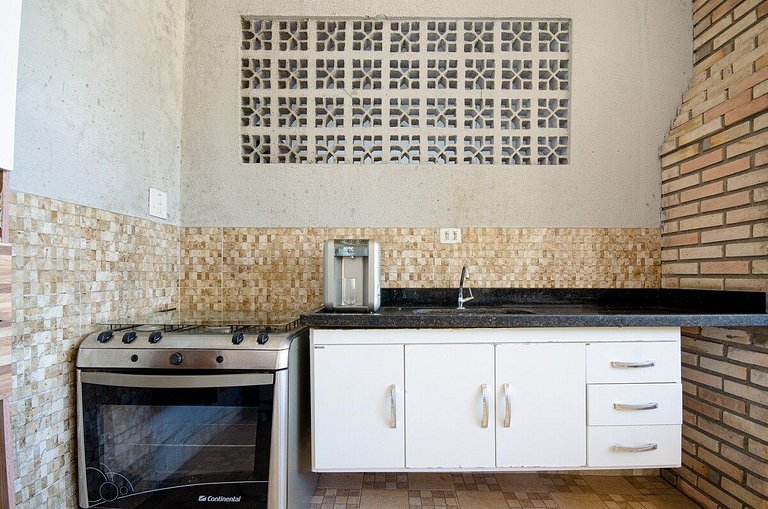 Linda Casa com piscina no Guarujá para 16 pessoas