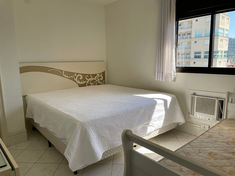 Cobertura Exclusiva com Piscina Privativa e Vista para o Mar