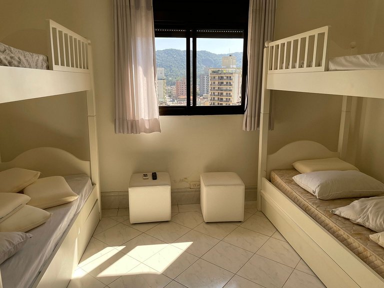 Cobertura Exclusiva com Piscina Privativa e Vista para o Mar