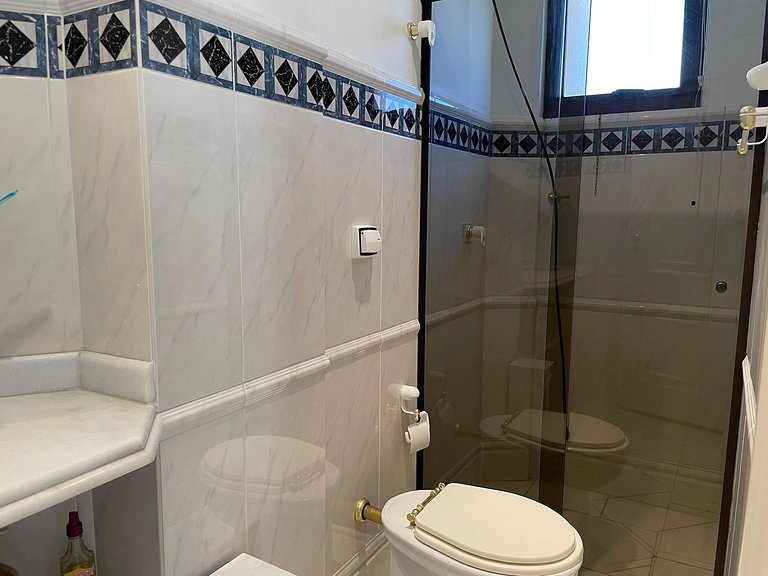 Cobertura Exclusiva com Piscina Privativa e Vista para o Mar